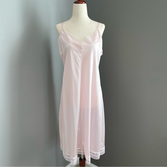 Vintage Slip Dress Size 36 M Lilac Pink Lace Details Adjustable Straps Silky - Picture 2 of 13